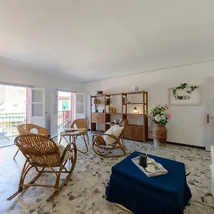 Apartment Joivy Spacious 2 Bedroom Apt With Terrace At The Heart Of The, Vernazza